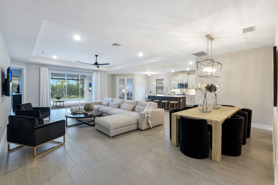 28086 Captiva Shell Lp, Bonita Springs, FL 34135