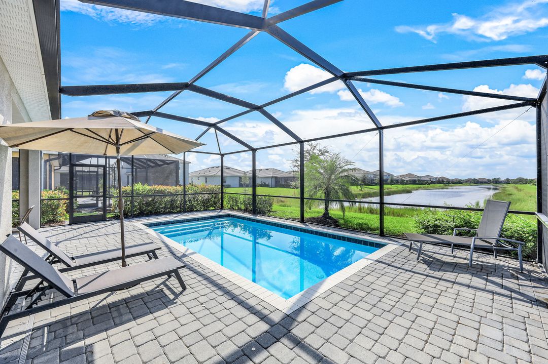 2214 Cara Cara Way, Naples, FL 34120