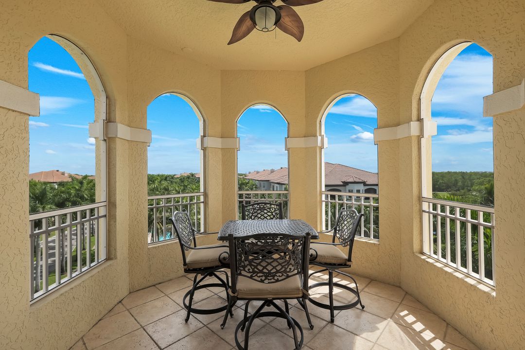 2748 Tiburon Blvd E #C502, Naples, FL 34109