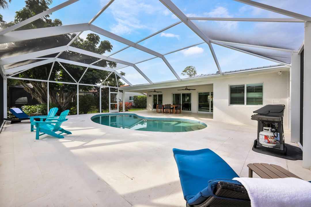 2218 Kings Lake Blvd, Naples, FL 34112