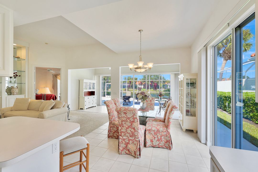 4917 San Pablo Ct, Naples, FL 34109