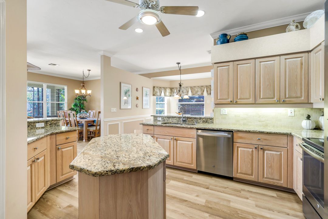 25681 Springtide Ct, Bonita Springs, FL 34135