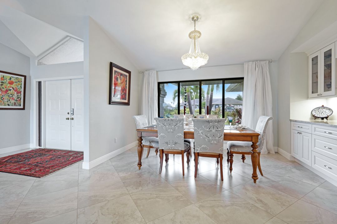 1222 SW 4th Ct, Cape Coral, FL 33991