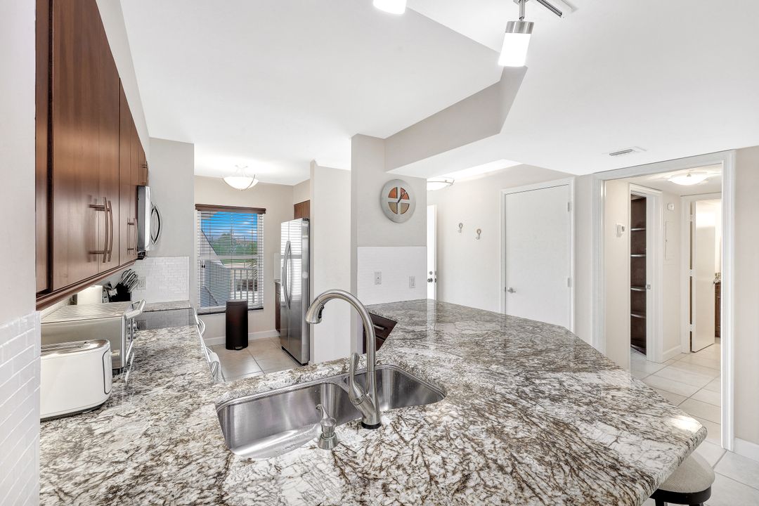 991 N Barfield Dr #205, Marco Island, FL 34145