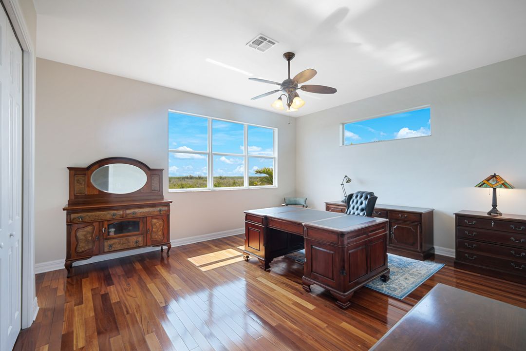 1128 NW 43rd Ave, Cape Coral, FL 33993