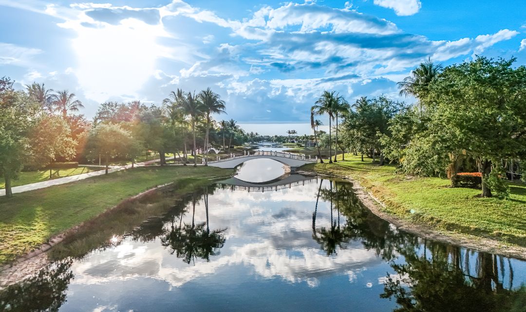 3360 Cayman Ln, Naples, FL 34119