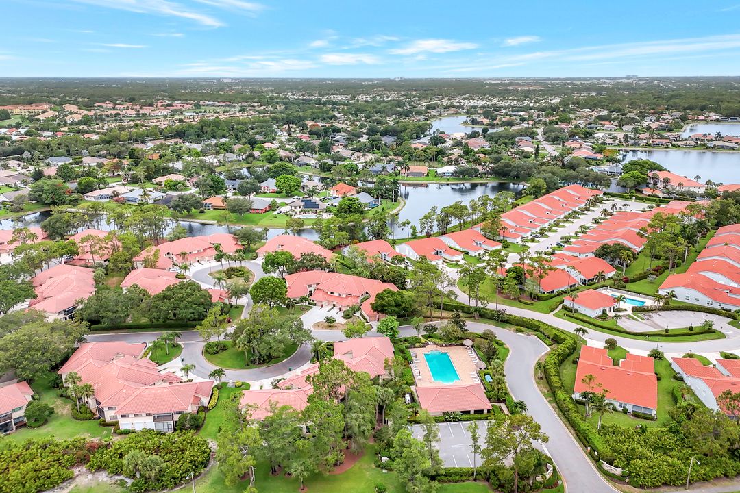 206 Bennington Dr #5, Naples, FL 34104