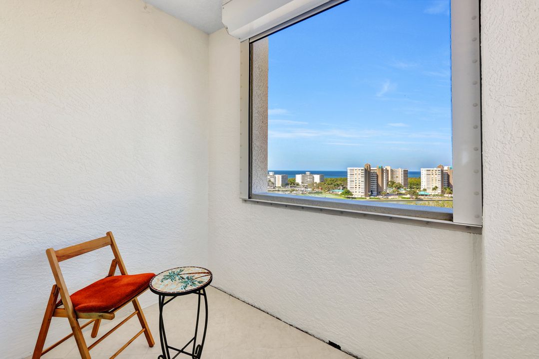 300 Dunes Blvd #1007, Naples, FL 34110