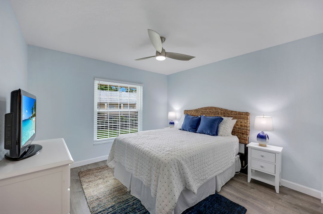 774 Wiggins Lake Dr #203, Naples, FL 34110