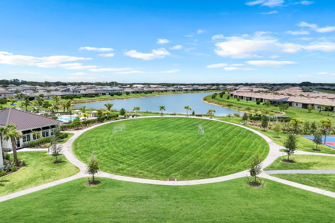 10817 Timber Creek Dr, Fort Myers, FL 33913
