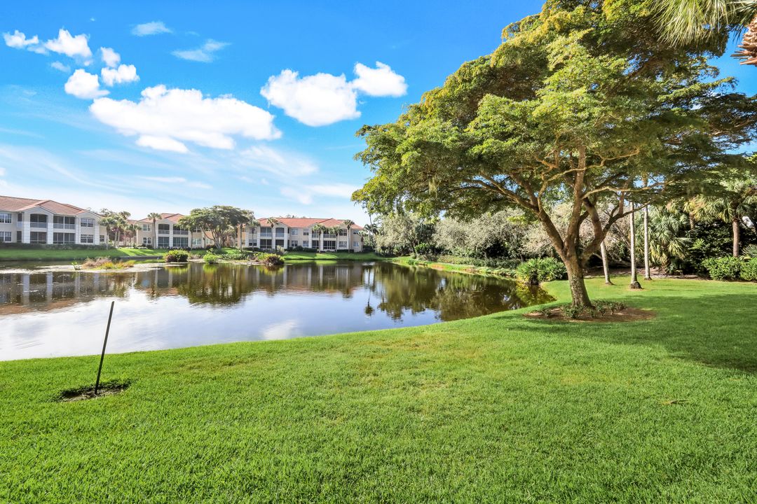 26836 Wyndhurst Ct, Bonita Springs, FL 34134