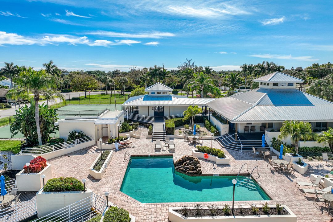 9214 Palm Island Cir, NO FORT MYERS, FL 33903