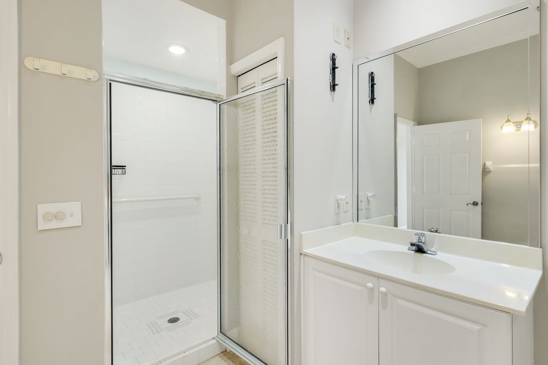 934 Egrets Run #204, Naples, FL 34108, Naples, FL 34110