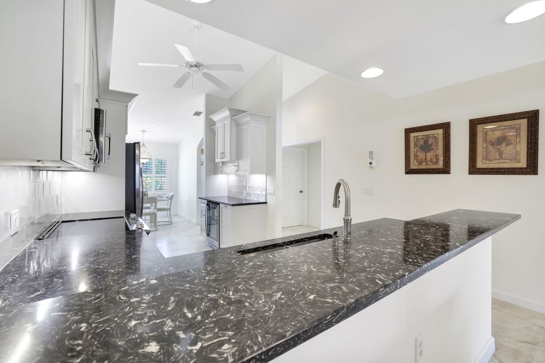 2370 Magnolia Ave #2, Naples, FL 34112
