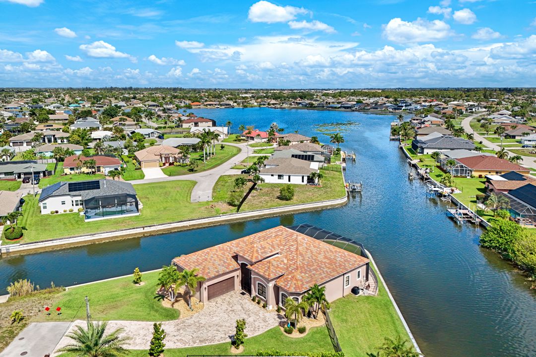 225 SW 12th Terrace, Cape Coral, FL 33991
