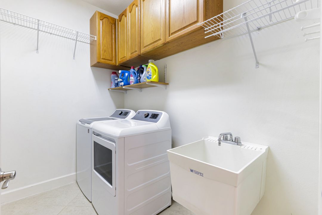 10436 Peso Del Rio Dr, Fort Myers, FL 33908