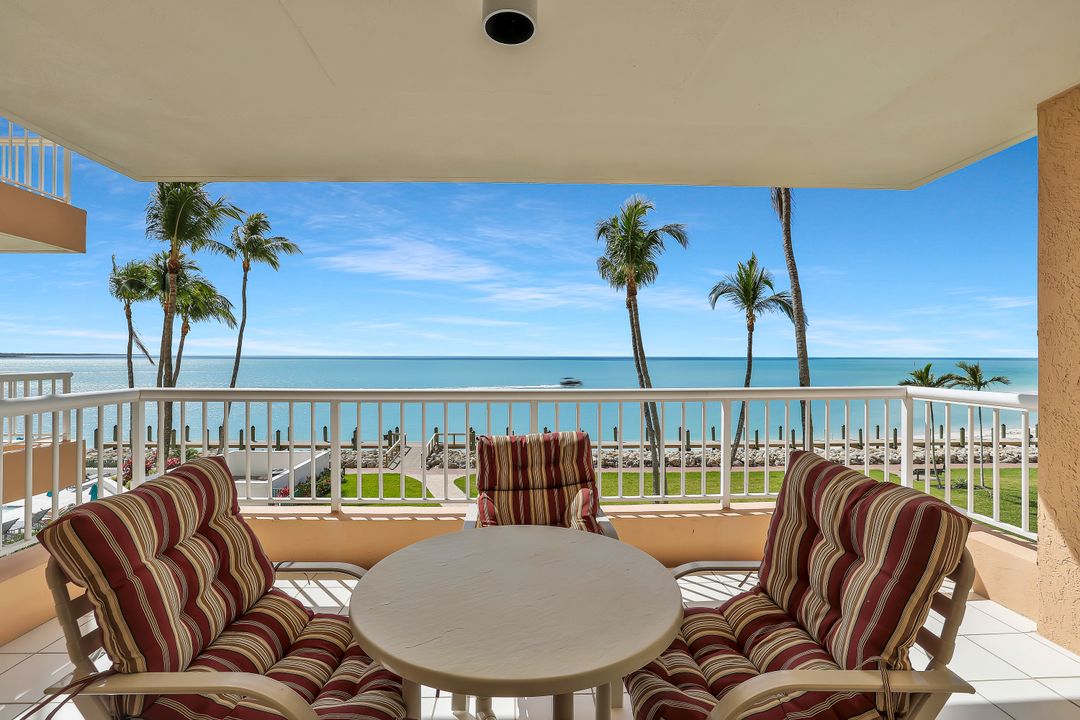 990 Cape Marco Dr  #208, Marco Island, FL 34145