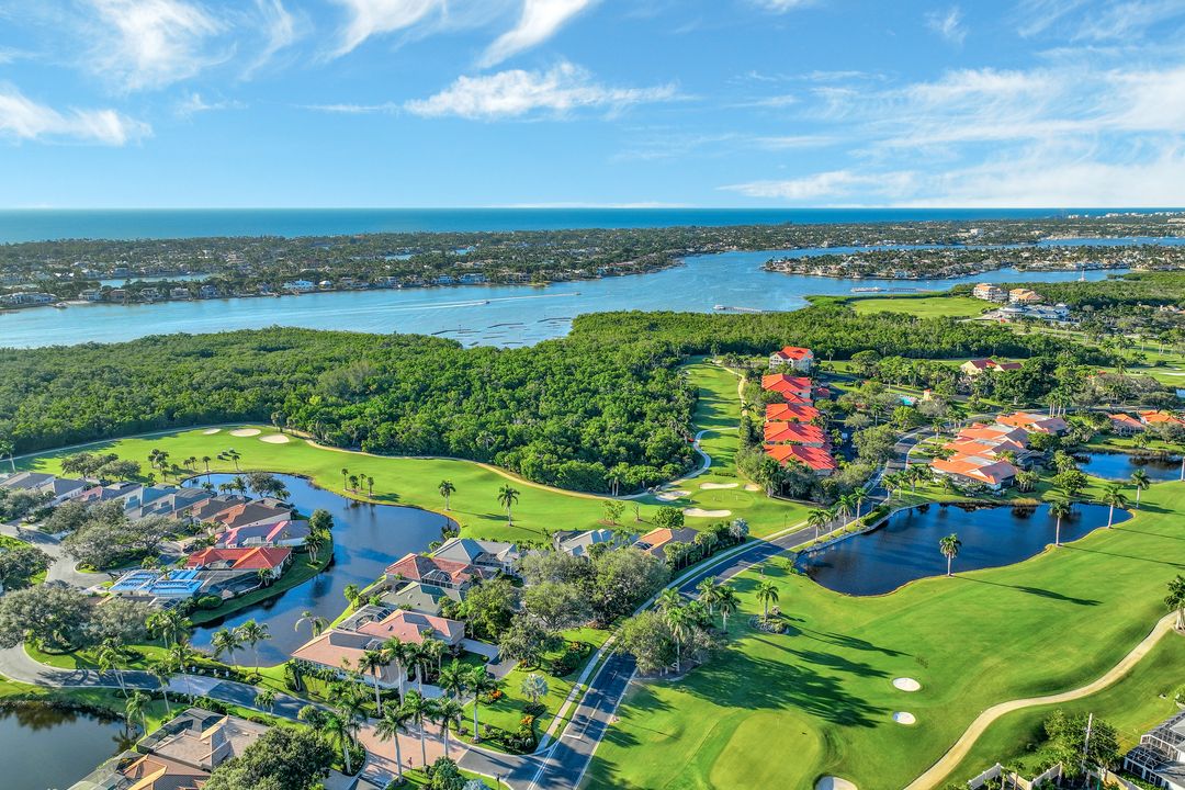 4970 Bollard Ct, Naples, FL 34112