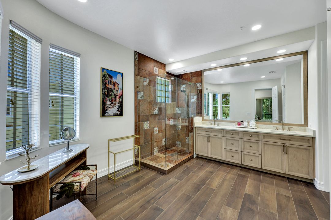 2609 Estrella Dr #1902, Naples, FL 34109