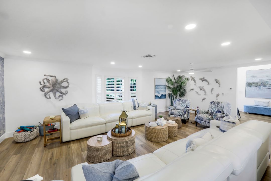 915 Pecten Ct, Sanibel, FL 33957