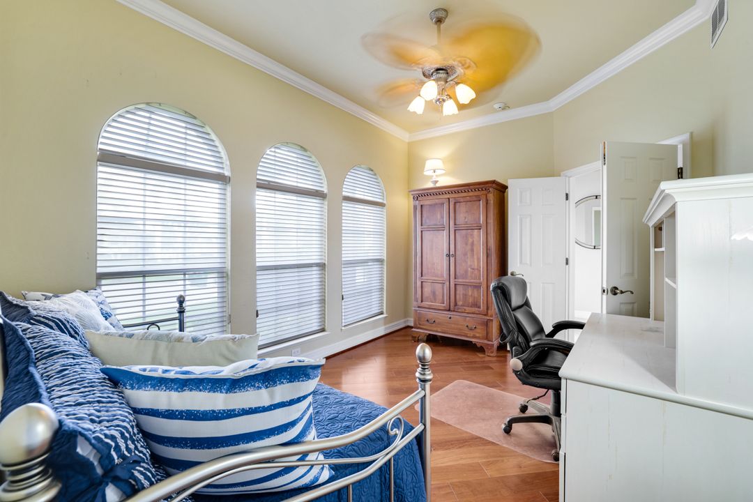 1557 Kingston Ct, Marco Island, FL 34145