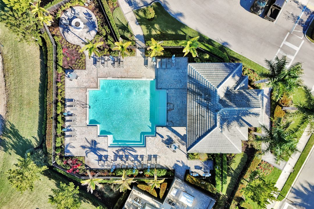 2171 Yellowfin Cir, Naples, FL 34114