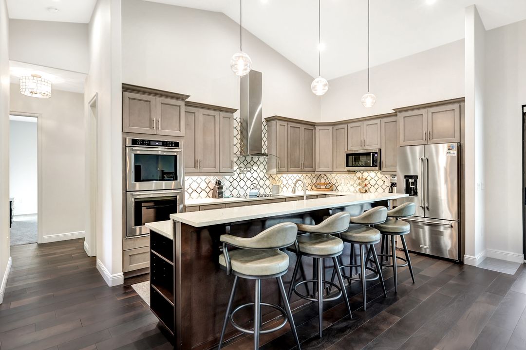 25526 Busy Bee Dr, Bonita Springs, FL 34135