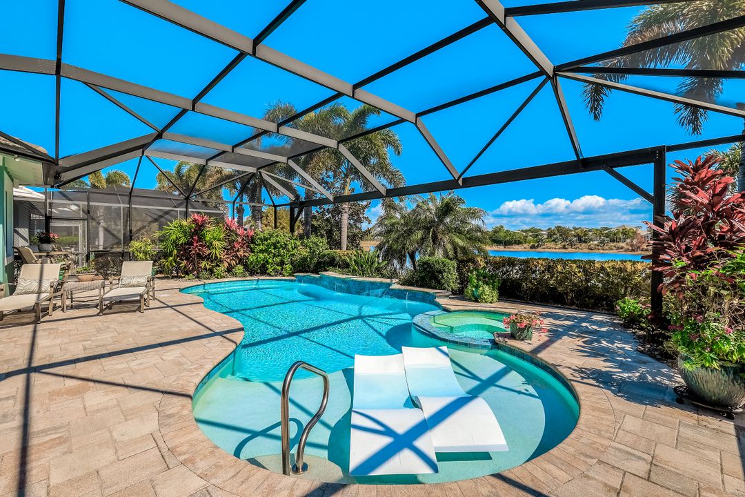 6320 Lyford Isle Dr, Naples, FL 34112