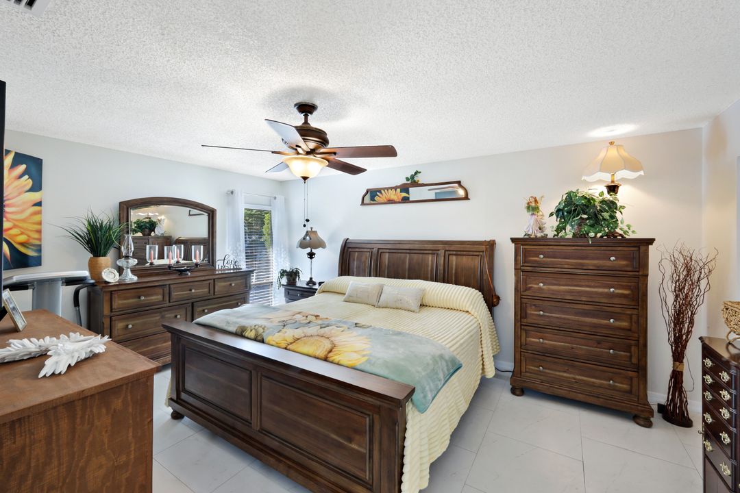 4251 Island Cir #3, Fort Myers, FL 33919