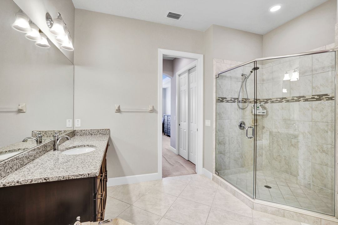 8839 Nautical Landing Cir #202, Naples, FL 34120