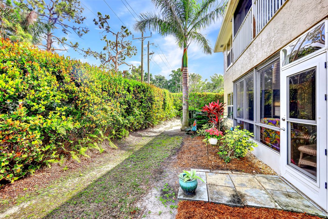 411 Emerald Bay Cir #A7, Naples, FL 34110