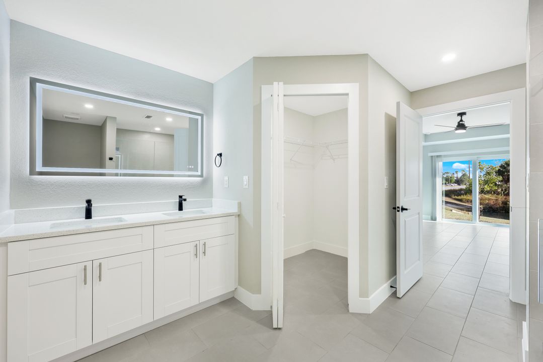 1910 NE 42nd Terrace, Cape Coral, FL 33909