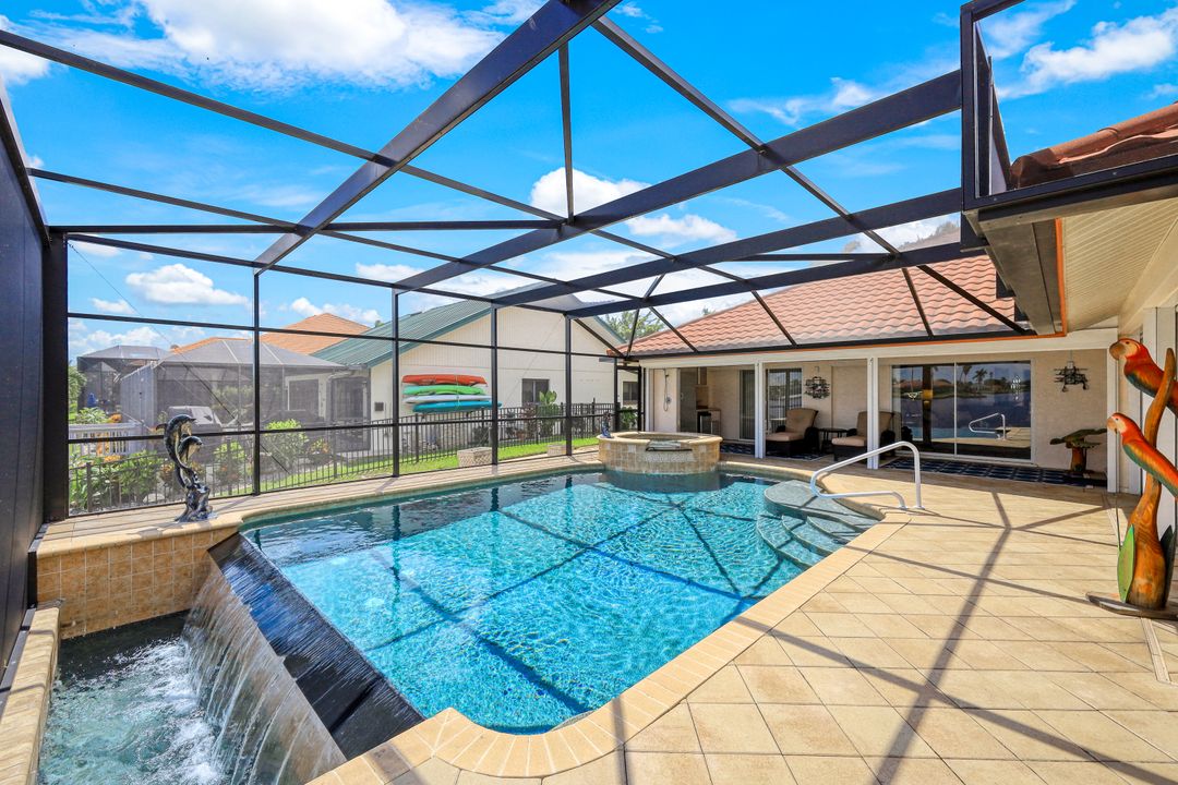 5327 Skyline Blvd, Cape Coral, FL 33914