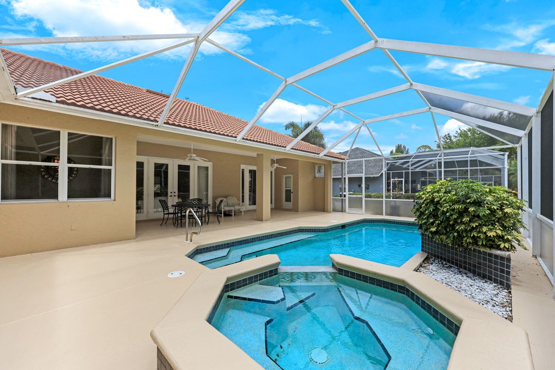 2079 Imperial Cir, Naples, FL 34110