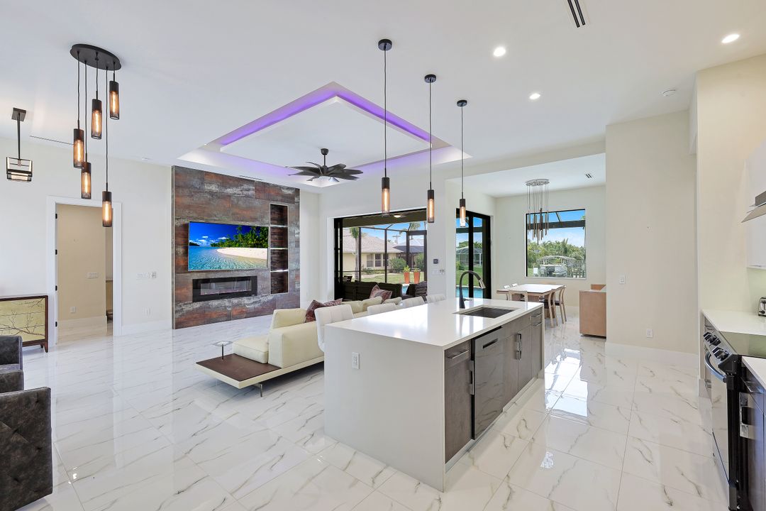 309 SW 47th St, Cape Coral, FL 33914