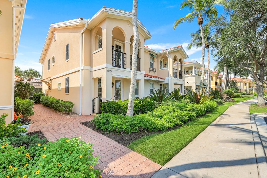 14676 Escalante Way, Bonita Springs, FL 34135