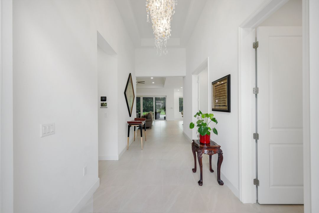 11698 Jasper Ct, Naples, FL 34120