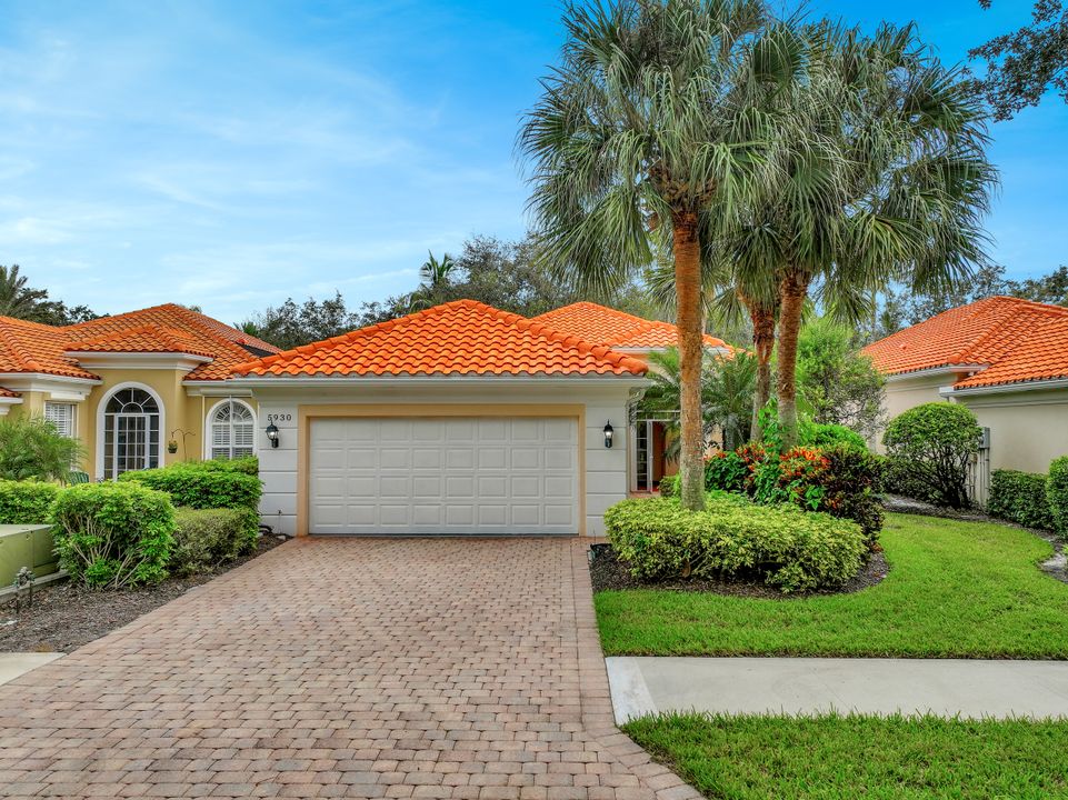 5930 Bermuda Ln, Naples, FL 34119