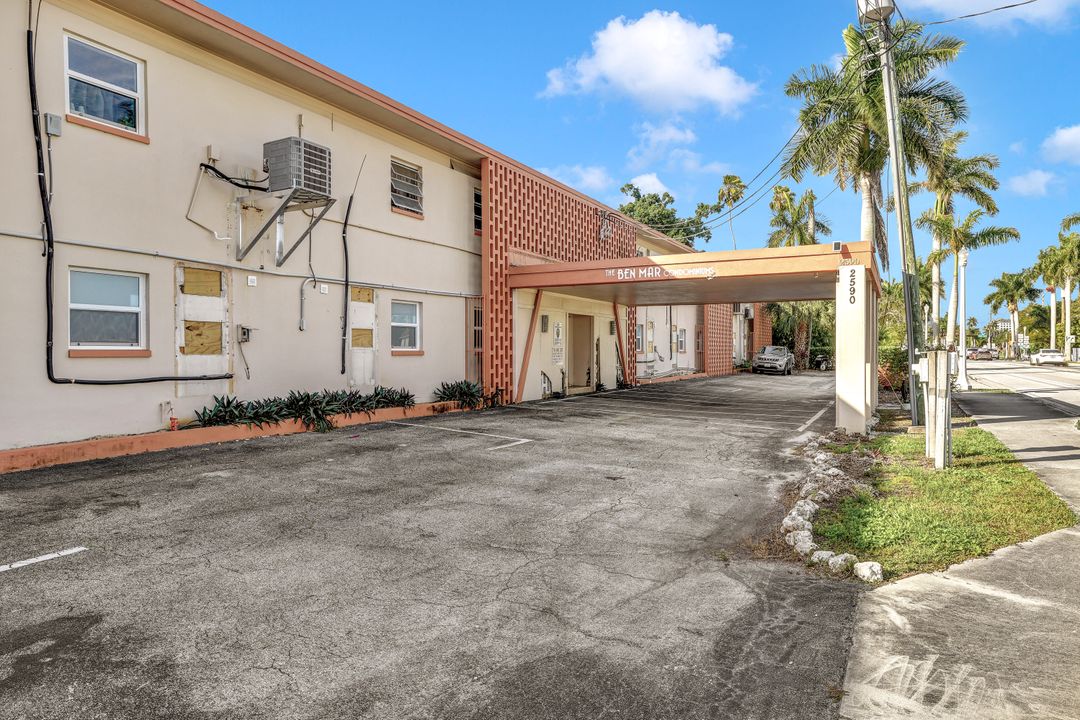 2590 First St #101, Fort Myers, FL 33901
