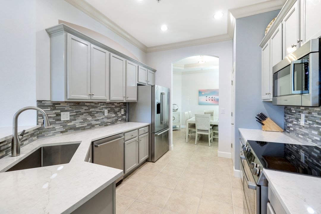 9509 Ironstone Terrace #201, Naples, FL 34120