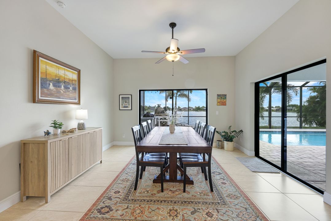 401 NE 19th Pl, Cape Coral, FL 33909