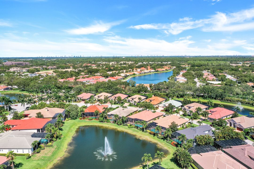 5742 Hammock Isles Dr, Naples, FL 34119