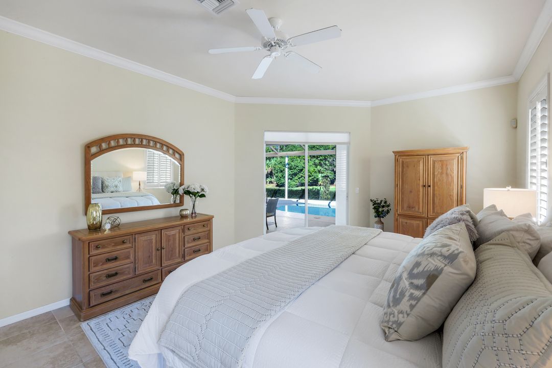 10824 Pond Ridge Dr, Fort Myers, FL 33913