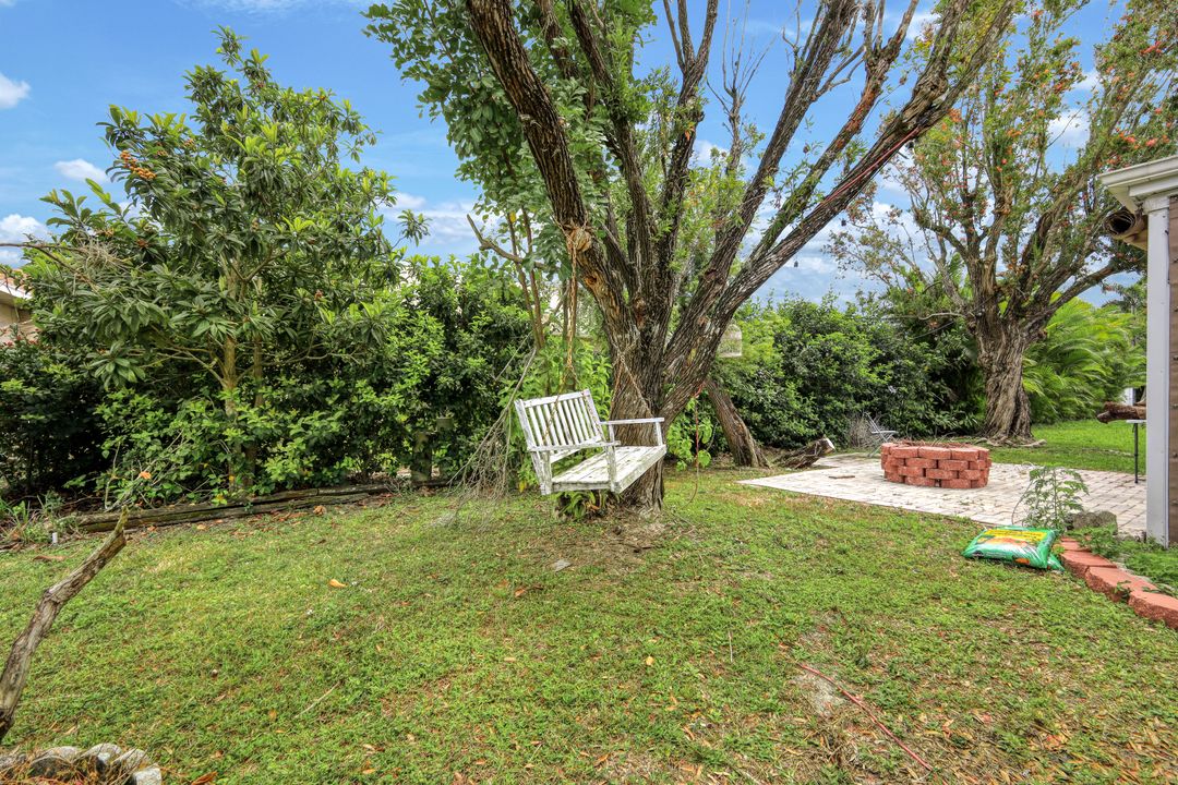 13095 Regent Cir, Fort Myers, FL 33966