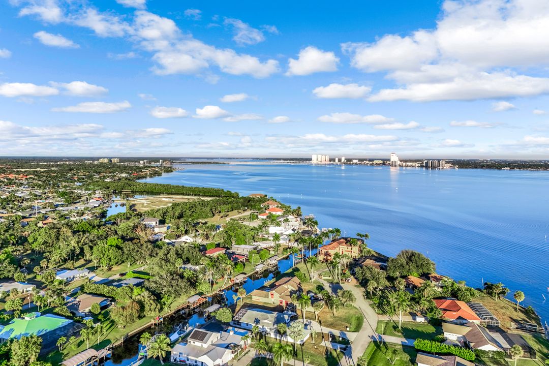 1787 Seafan Cir, North Fort Myers, FL 33903