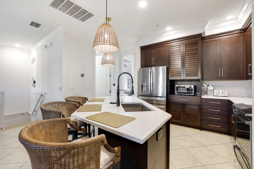 9072 Rialto St  #6302, Naples, FL 34113