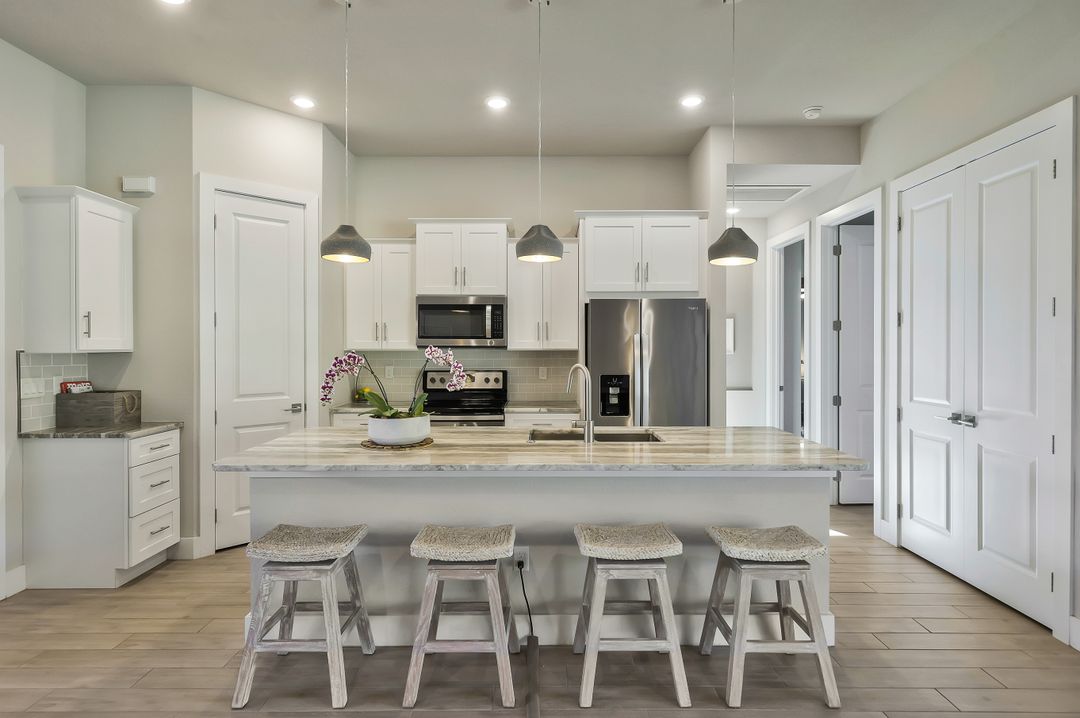 10071 Strike Ln, Bonita Springs, FL 34135