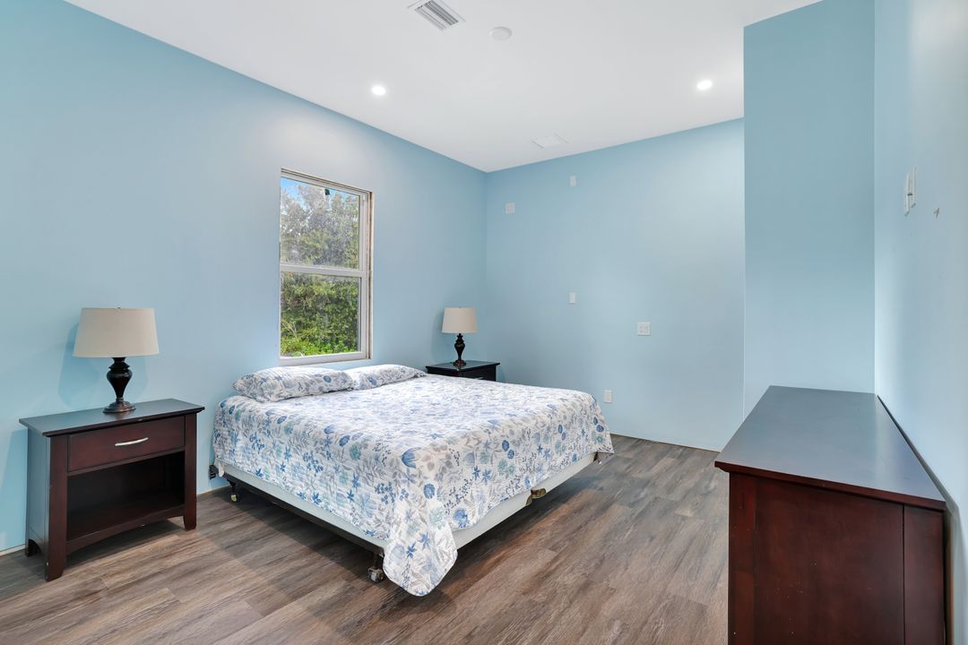 2868 16th Ave SE, Naples, FL 34117