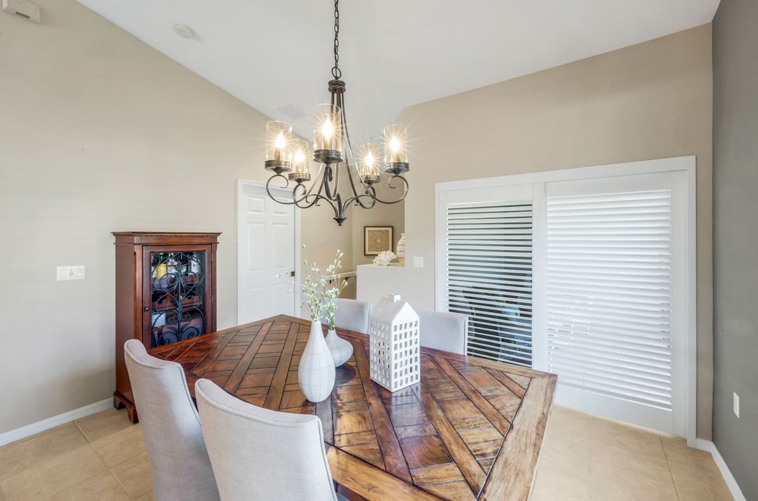 6360 Lexington Ct  #201, Naples, FL 34110