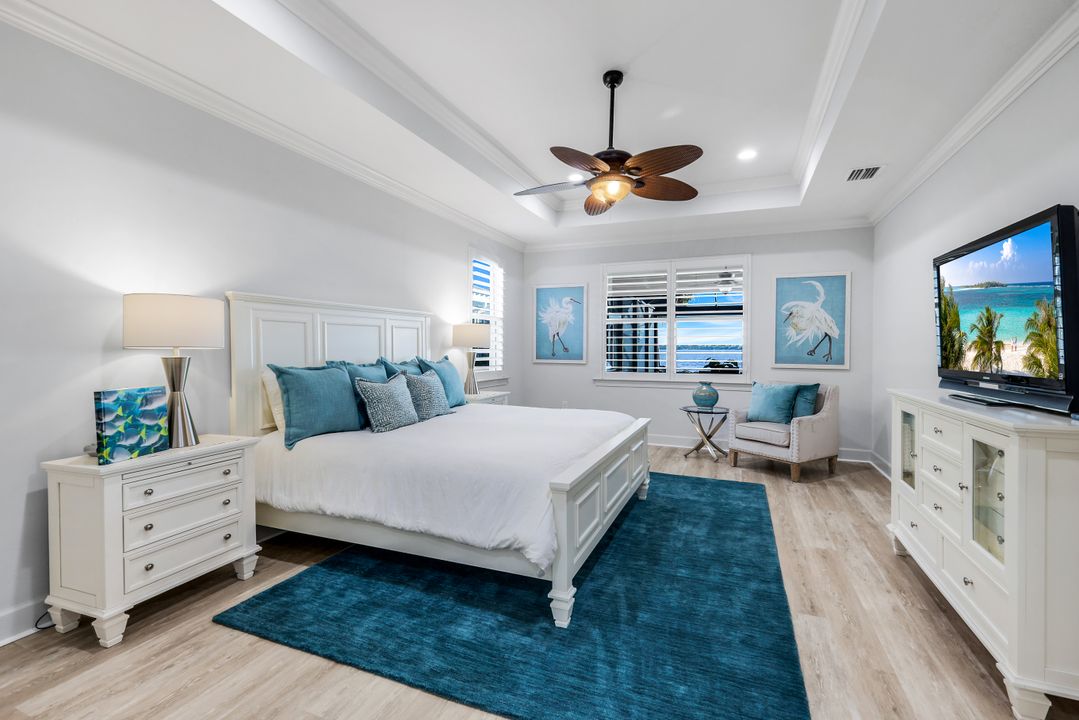 9305 Quarry Dr, Naples, FL 34120